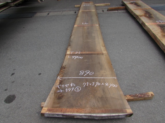 魚梁瀬杉（ヤナセスギ）　一枚板