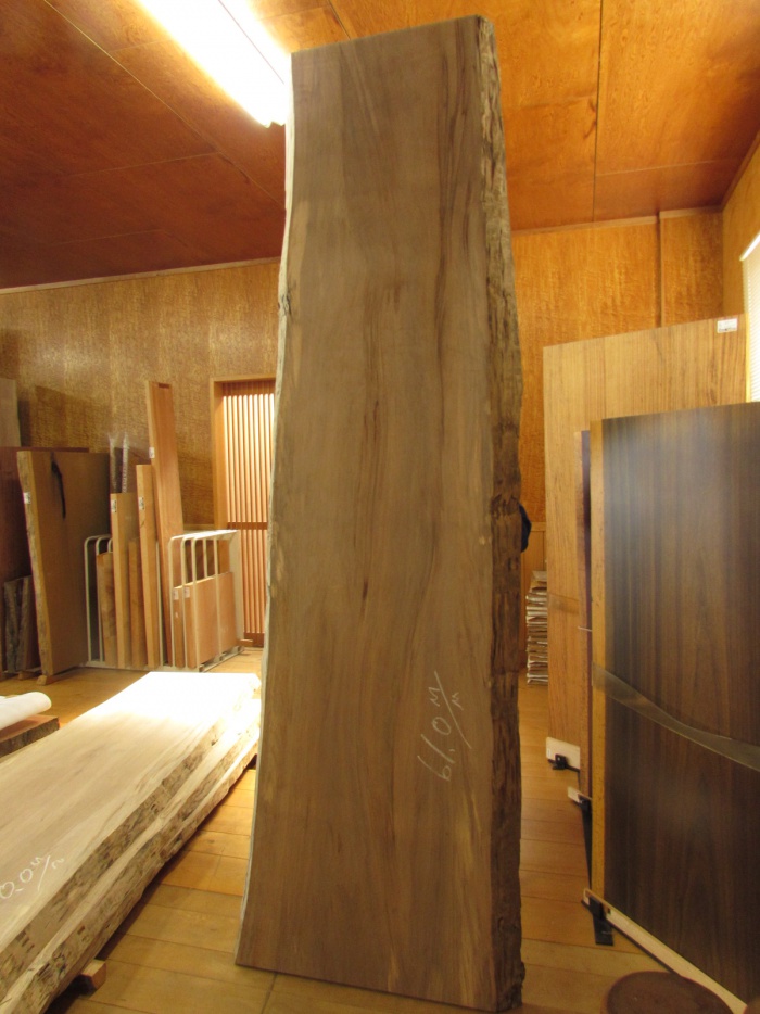 レッドガム　一枚板