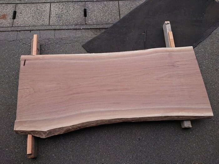 ウォールナット　無垢一枚板