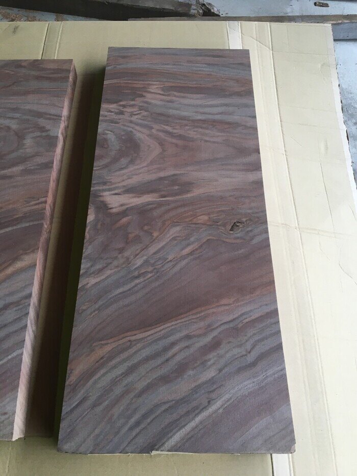 ウォールナット　無垢一枚板