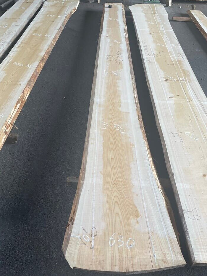 檜（ヒノキ）　一枚板