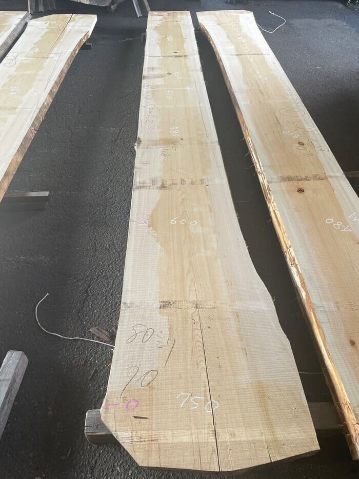 檜（ヒノキ）　一枚板