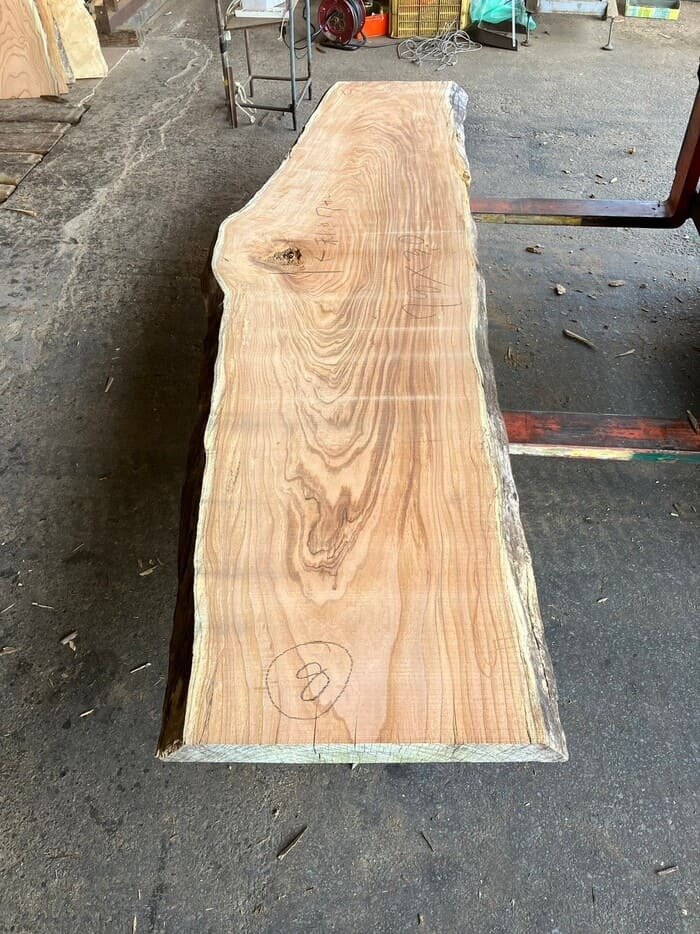 栴檀（センダン）　一枚板