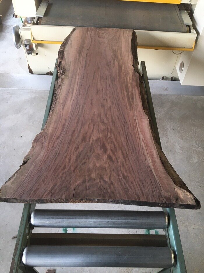 ウォールナット　一枚板