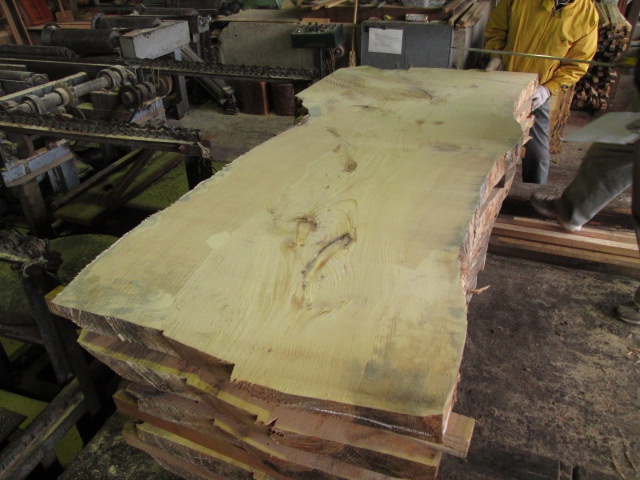 赤松（アカマツ）　無垢材