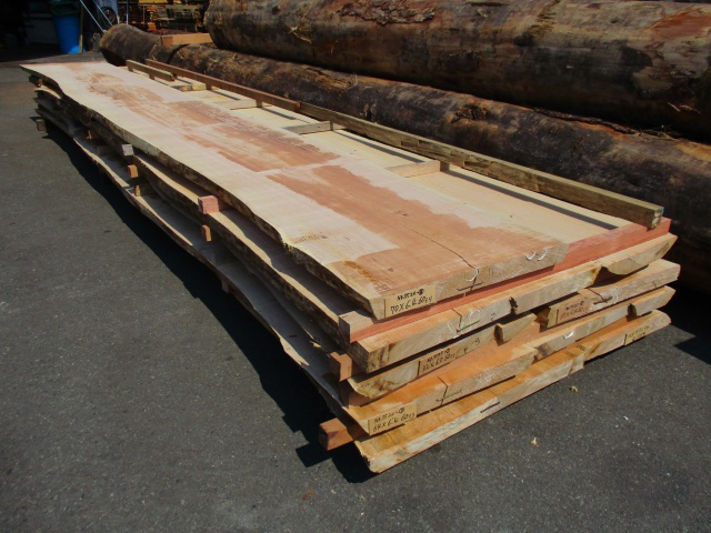 真樺（マカバ）　無垢材