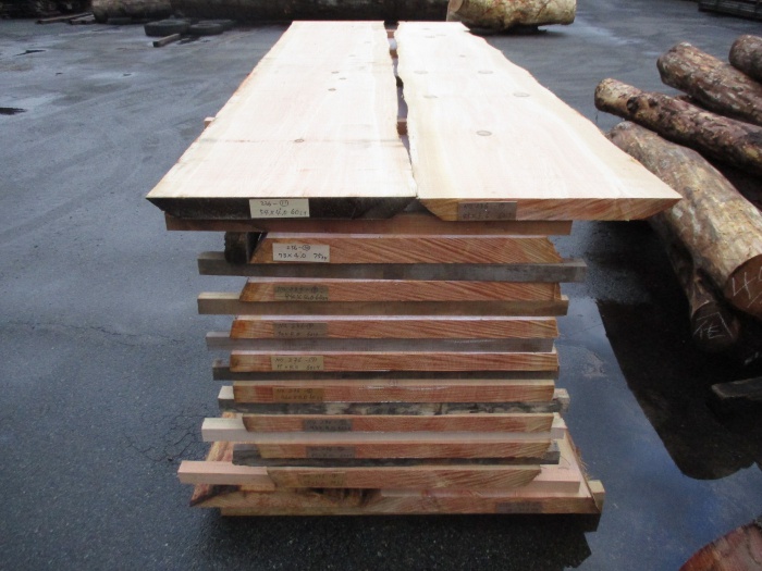 米松（ベイマツ）　無垢材