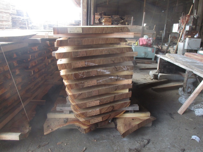 楠（クス）　無垢材