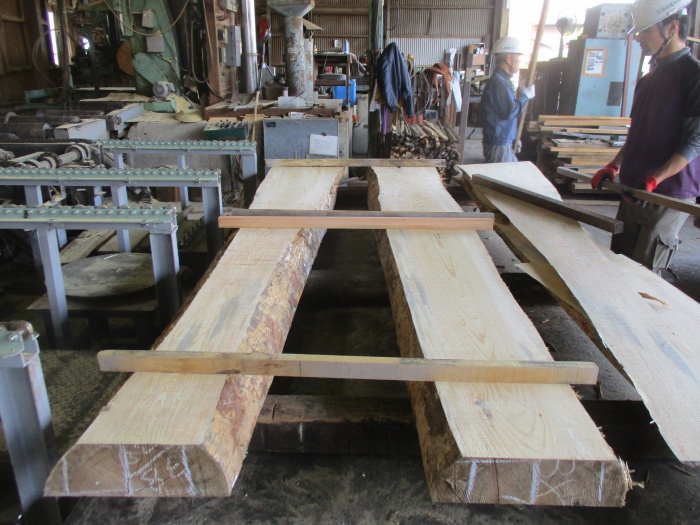 赤松（アカマツ）　無垢材