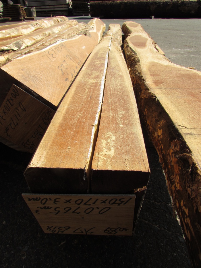 桑（クワ） 無垢材