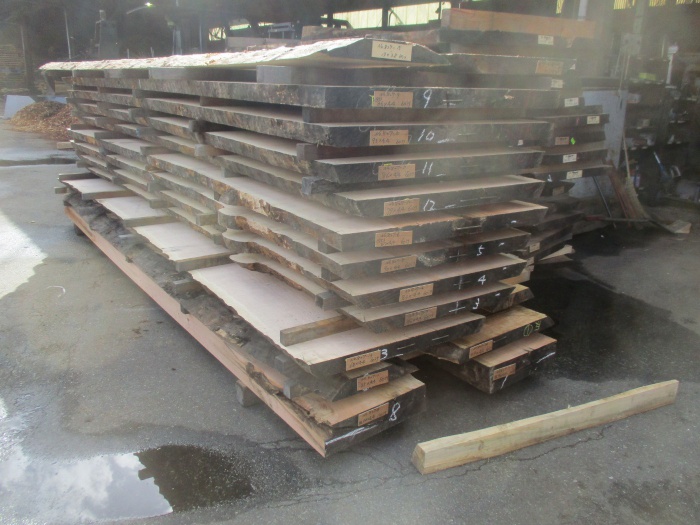 チェリー　無垢材