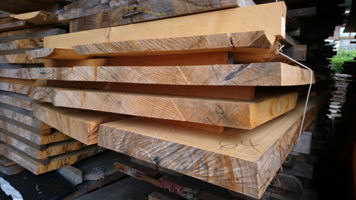 檜（ヒノキ）　無垢材