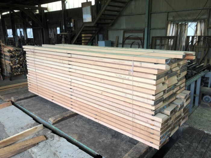 米松（ベイマツ）　無垢材