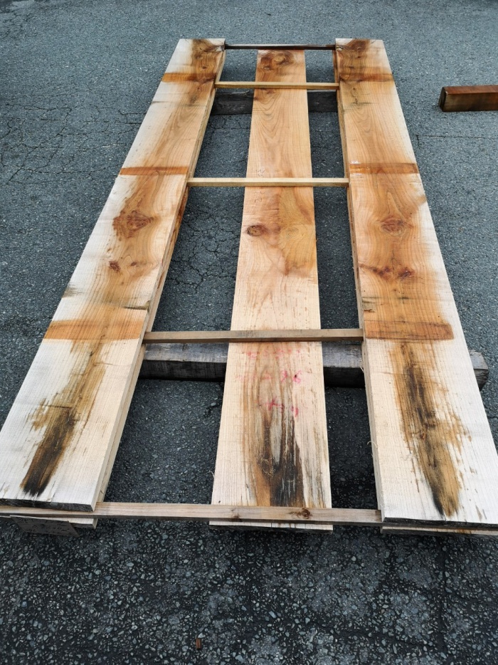 栴檀（センダン）　無垢材