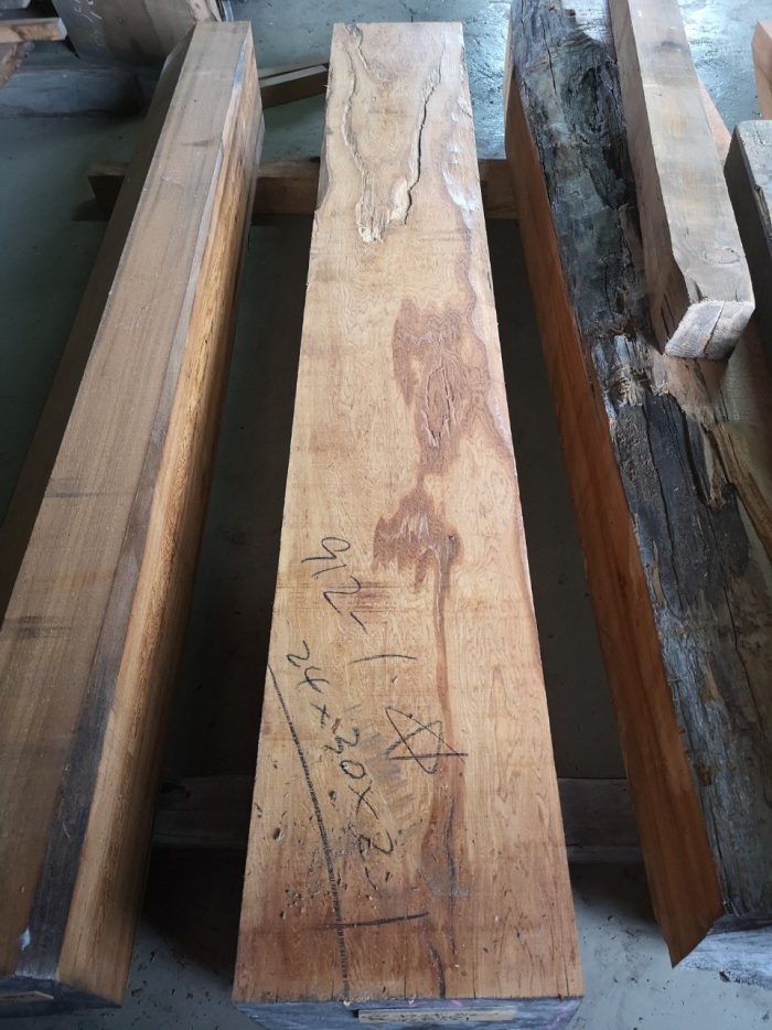 屋久杉（ヤクスギ）　無垢材