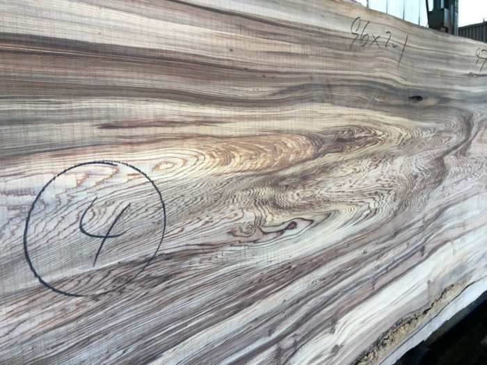 屋久杉（ヤクスギ）　無垢材