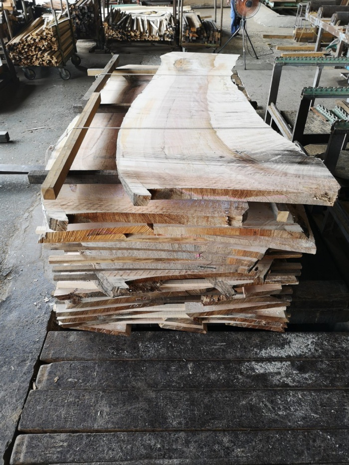 楓（カエデ） 無垢材