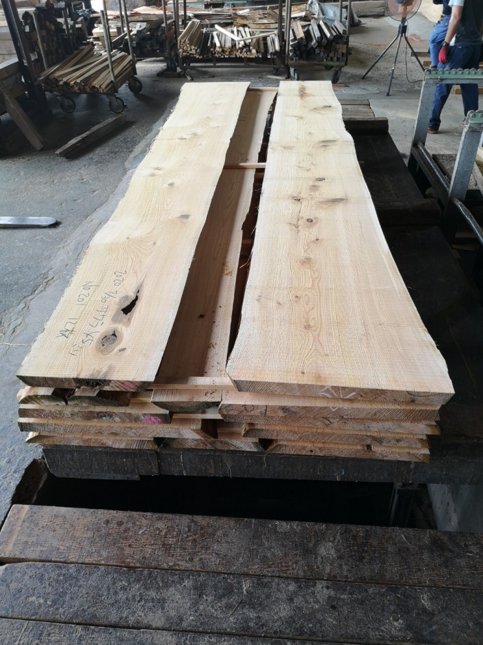 椹（サワラ）　無垢材