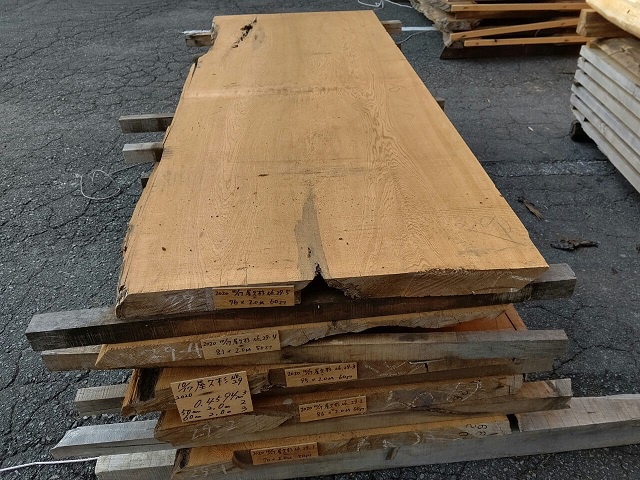 屋久杉（ヤクスギ）　無垢材