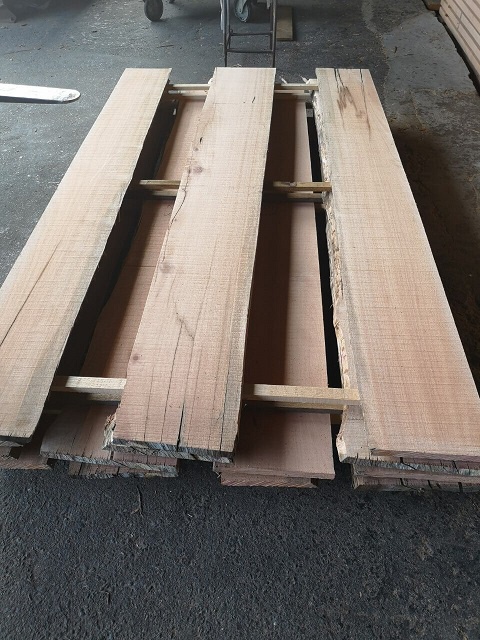 ペンシルシダー　無垢材