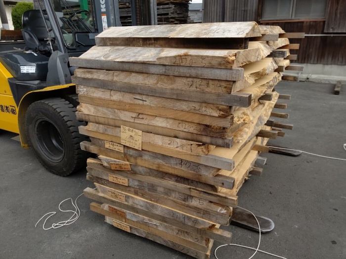 能登檜葉（ノトヒバ）　無垢材