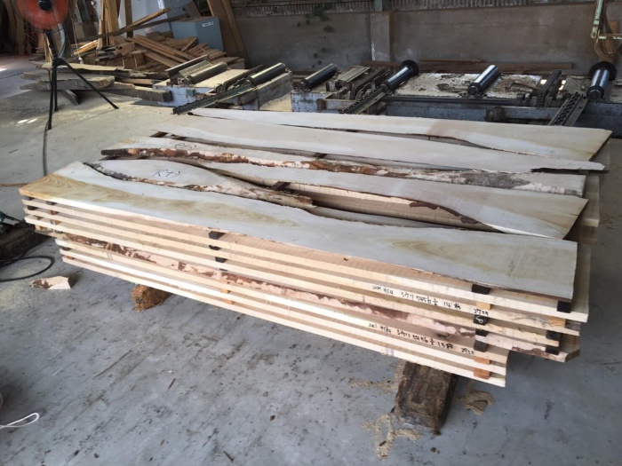 朱里（シウリ）　無垢材