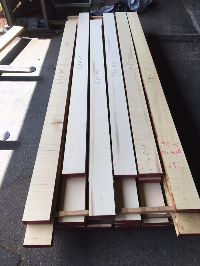 米檜葉（ベイヒバ）　無垢材