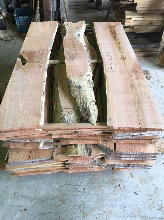 栴檀（センダン）　無垢材