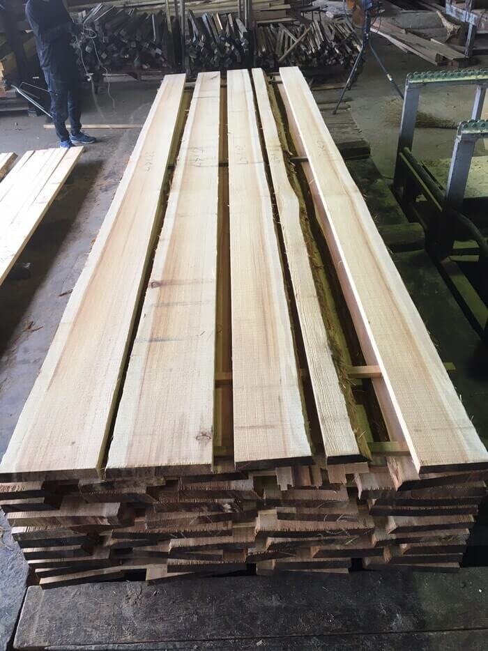 杉（スギ）無垢材