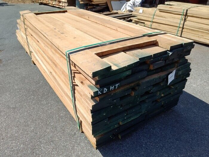 チェリー　無垢材