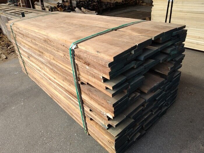 ウォールナット　無垢材