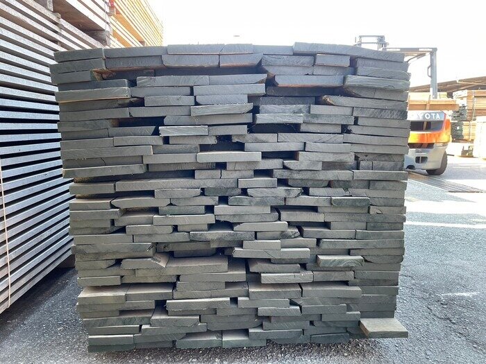 ウォールナット　無垢材