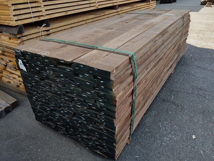 ウォールナット　無垢材