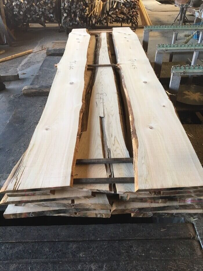 檜（ヒノキ）　無垢材