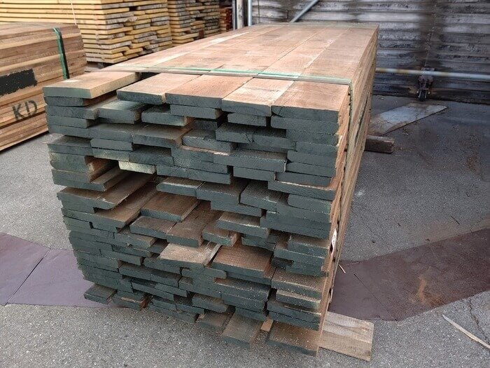 ウォールナット　無垢材