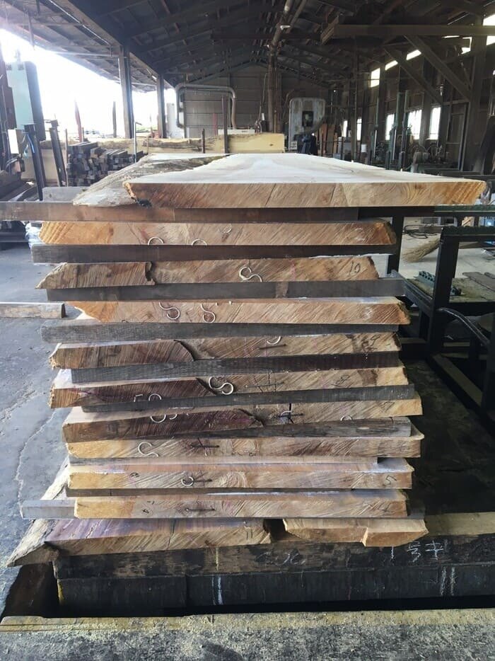 真樺（マカバ）　無垢材