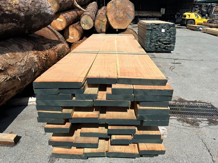 チェリー　無垢材