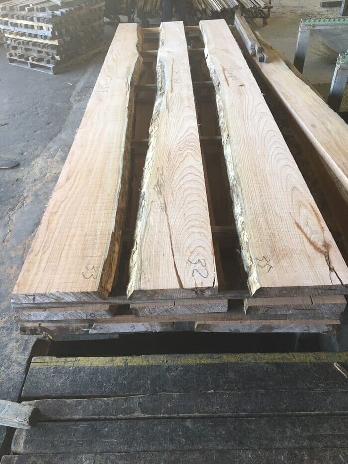 栴檀（センダン）　無垢材