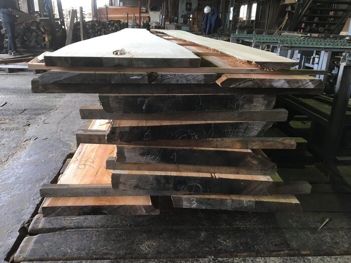 檜（ヒノキ）　無垢材