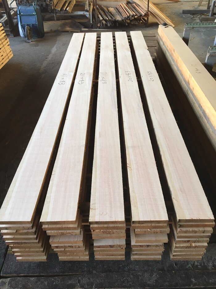 米松（ベイマツ）　無垢材