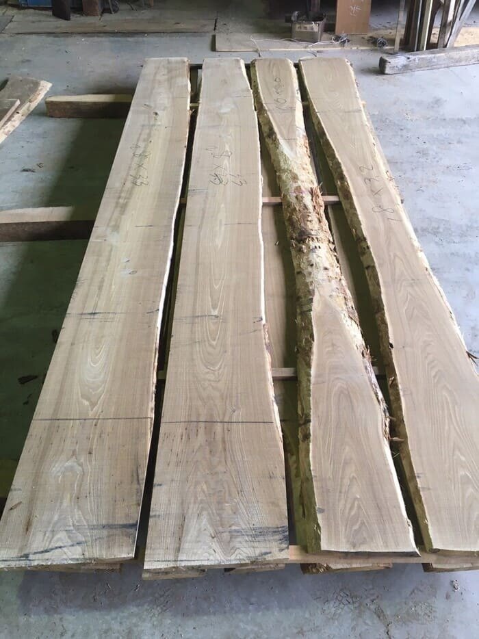 無垢材　栗（クリ）