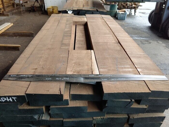 無垢材　ウォールナット