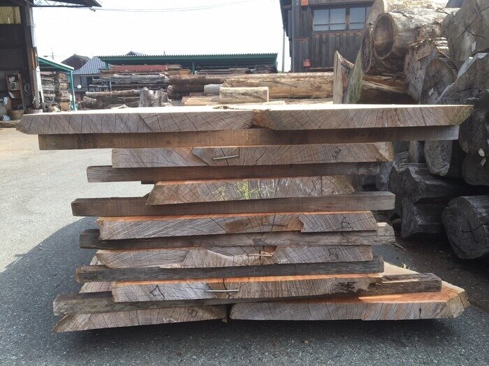 栴檀（センダン）　無垢材