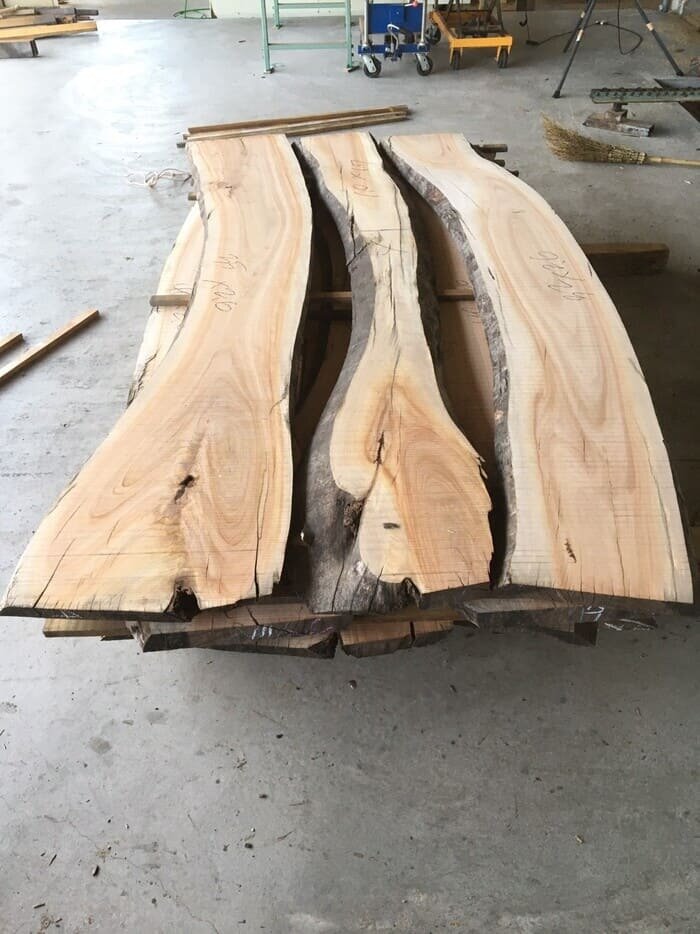 山桜（ヤマザクラ）　無垢材