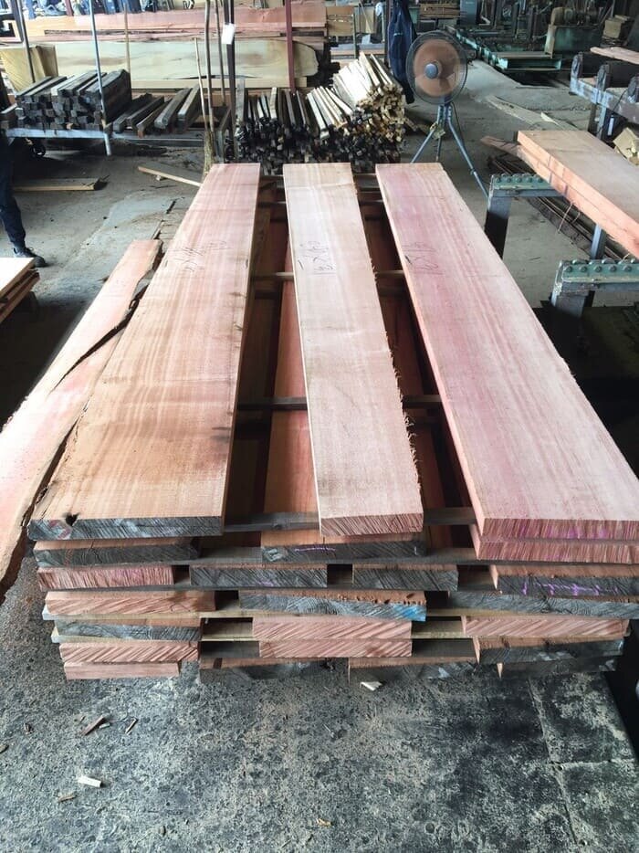 アフリカンマホガニー　無垢材