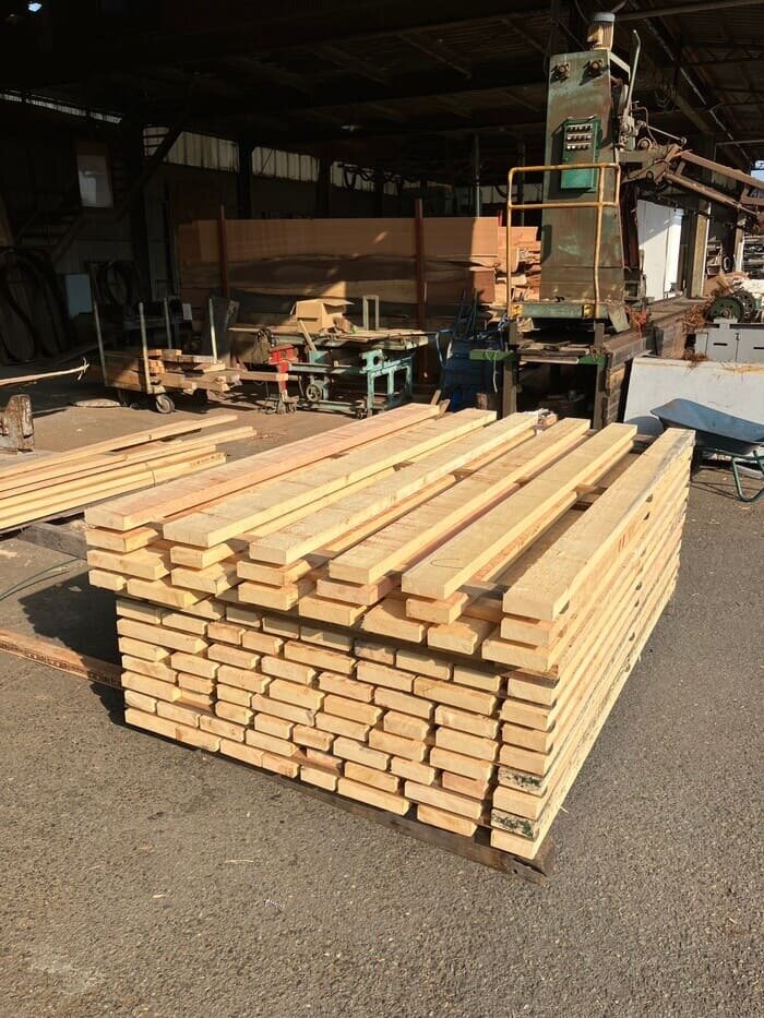 米檜葉（ベイヒバ）　無垢材