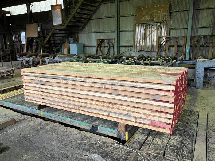 米檜葉（ベイヒバ）　無垢材