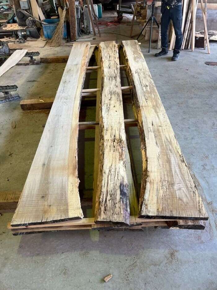 楢（ナラ）　無垢材