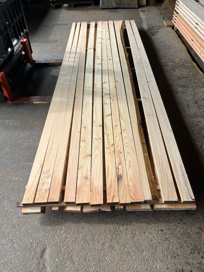 杉（スギ）　無垢材