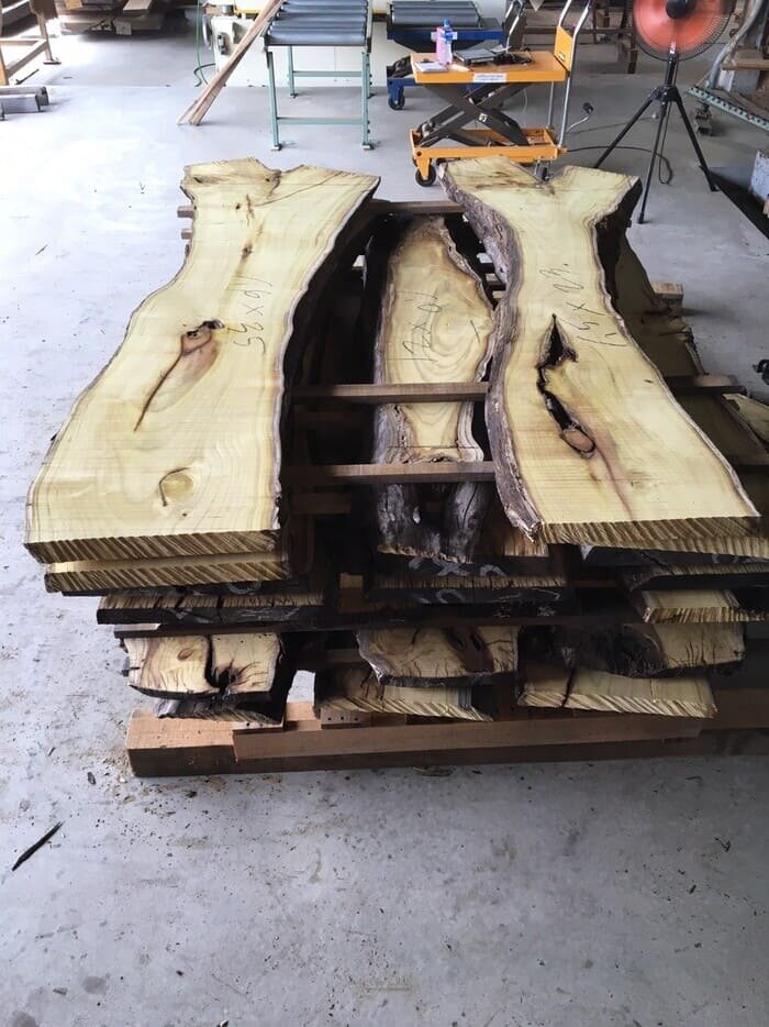 桑(クワ) 無垢材